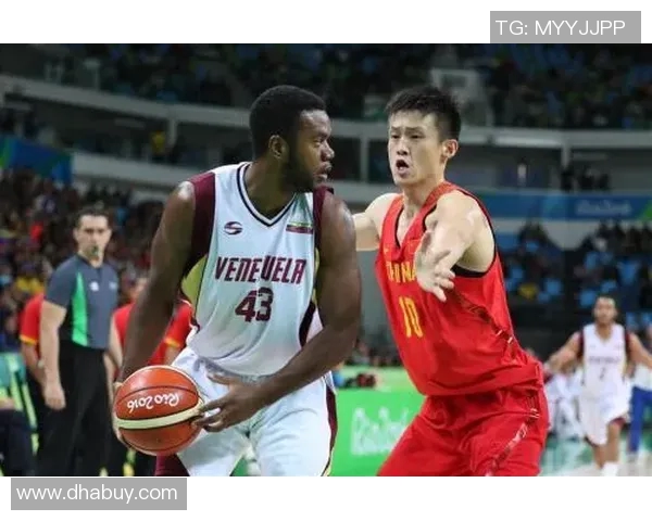 北京篮球队在世界杯积分榜上以54分稳居第一名展现强劲实力